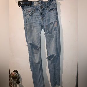 Hollister women’s ripped jeans